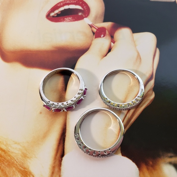 Beautiful Precious Ruby Gemstone Diamond Rings - Picture 4 of 8